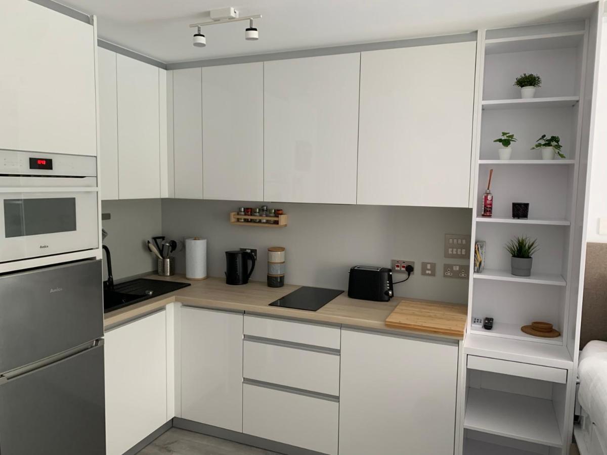 Cp High Floor Luxury Studio Gibraltar Luaran gambar