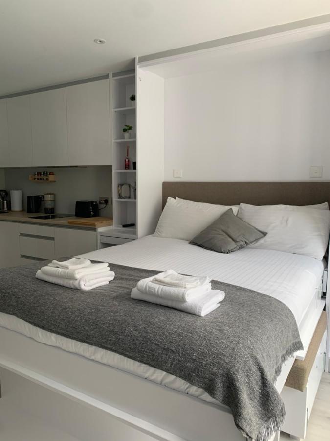 Cp High Floor Luxury Studio Gibraltar Luaran gambar