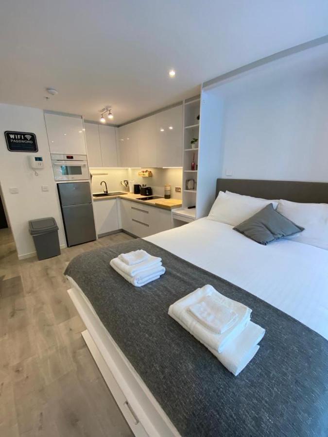 Cp High Floor Luxury Studio Gibraltar Luaran gambar